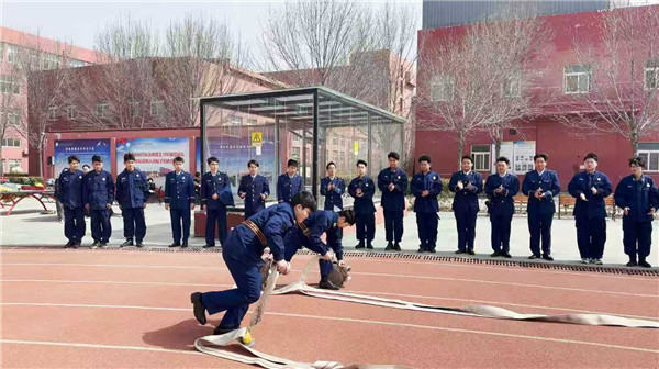 郑州平原邮电中等职业学校是大专吗？